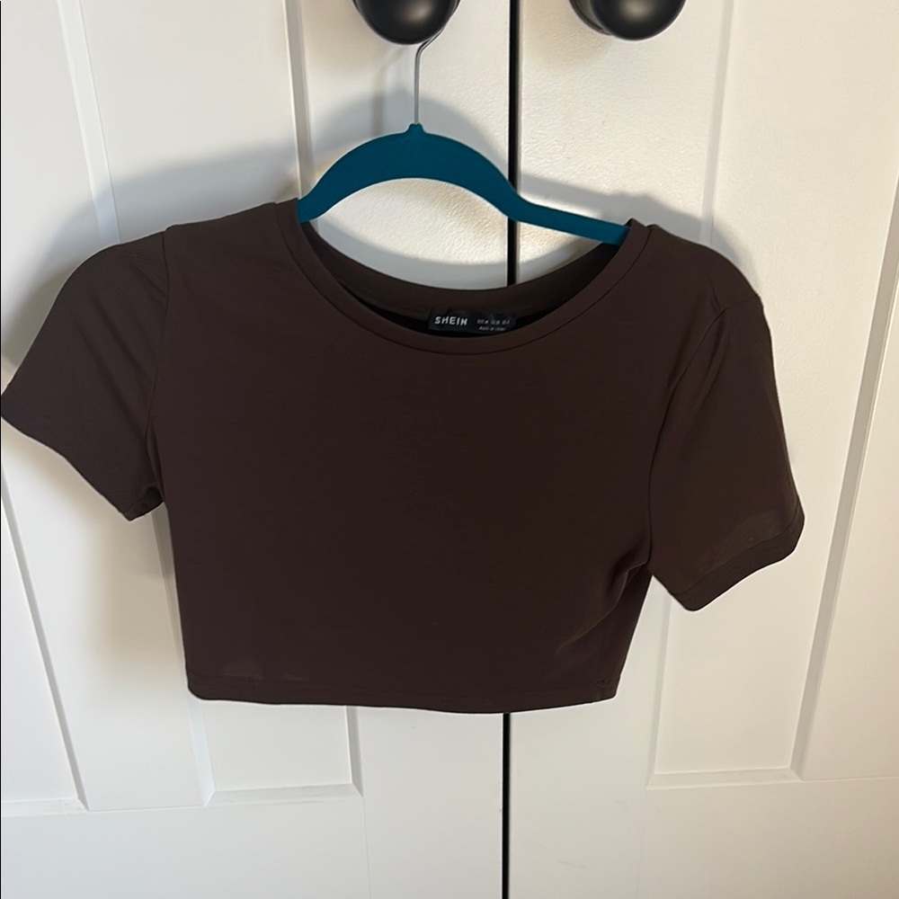 SHEIN Brown Fitted Crop T-Shirt